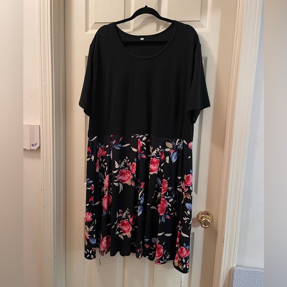 EUC AUSELILY Plus Size 22 Swing Dress Pockets Knee Length black pink rose print - Picture 5 of 7